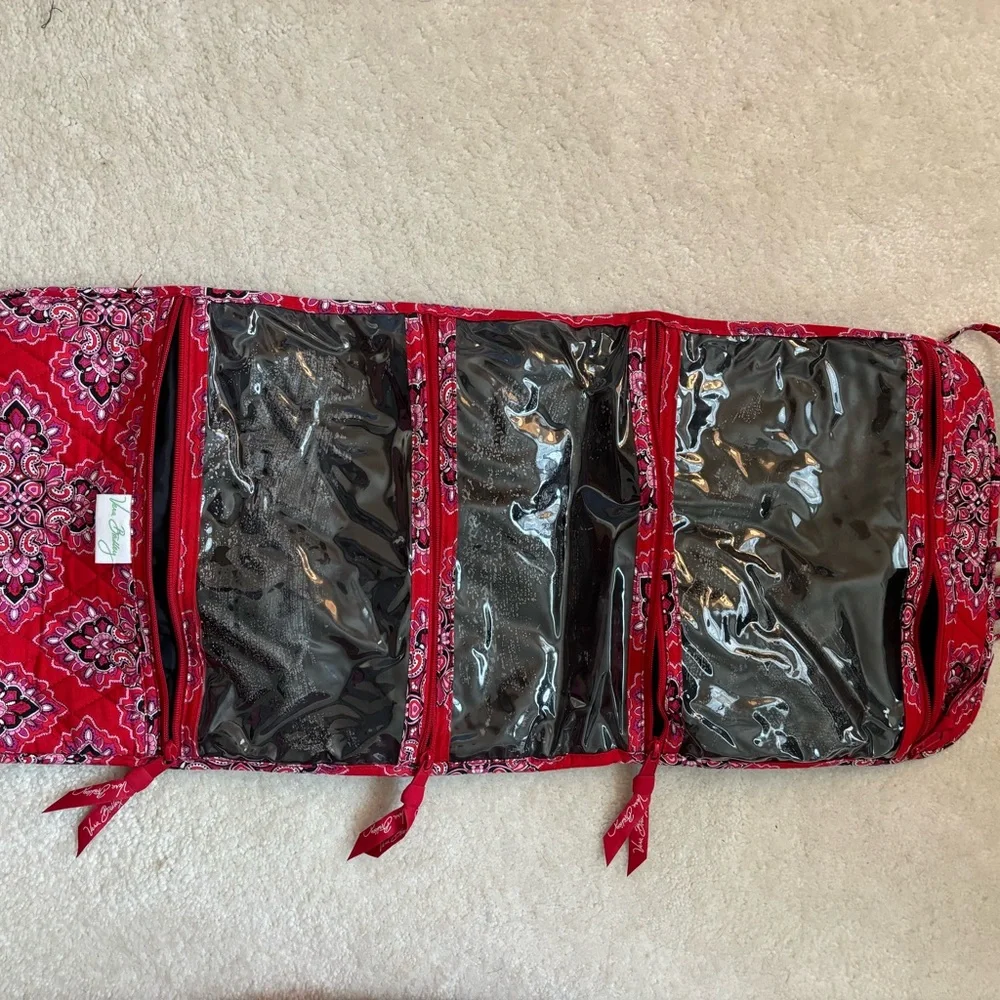 Vera Bradley 3-pc travel set - Picture 6 of 9
